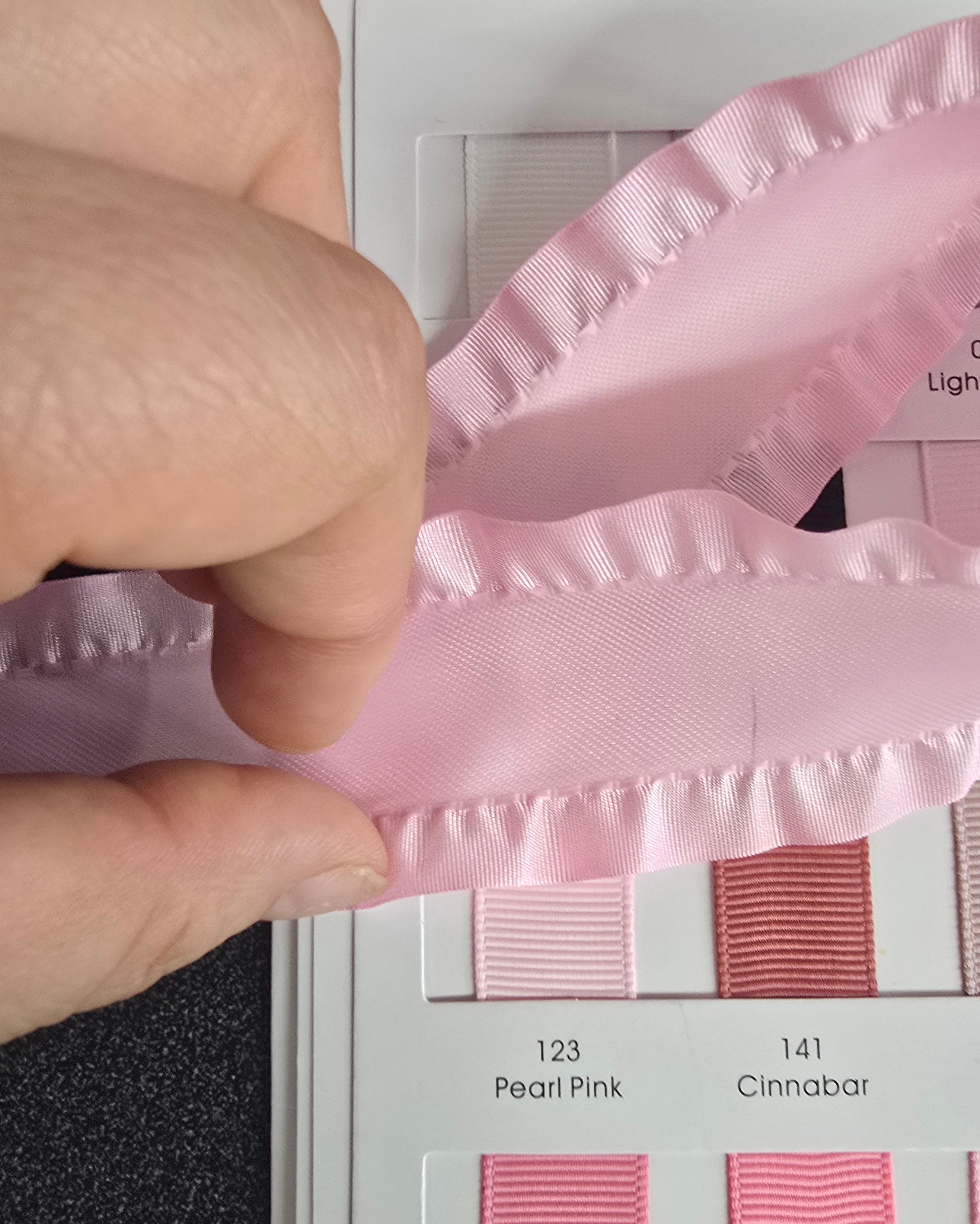 Ruffle  pearl pink