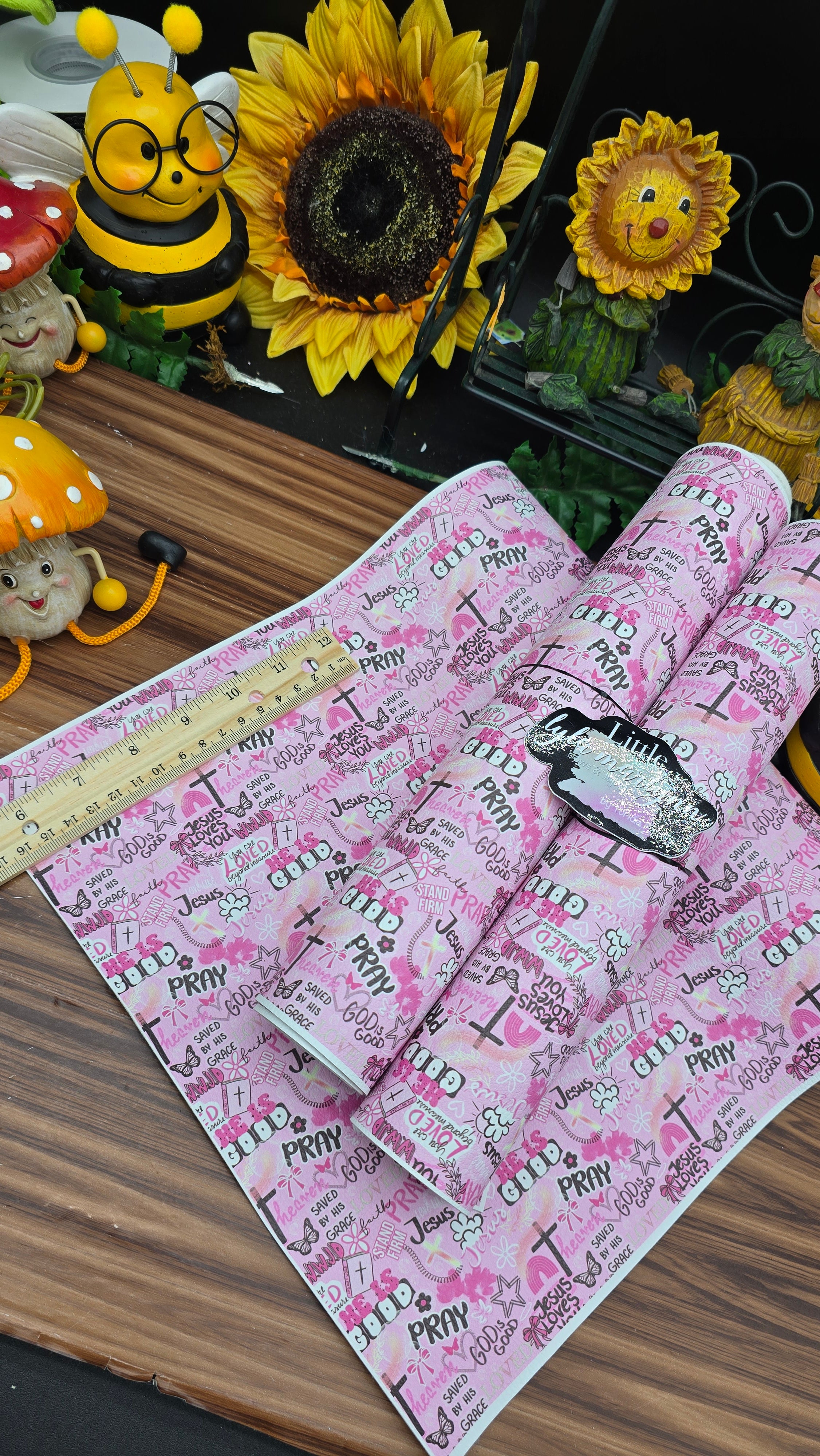 deluxe coach lv pink