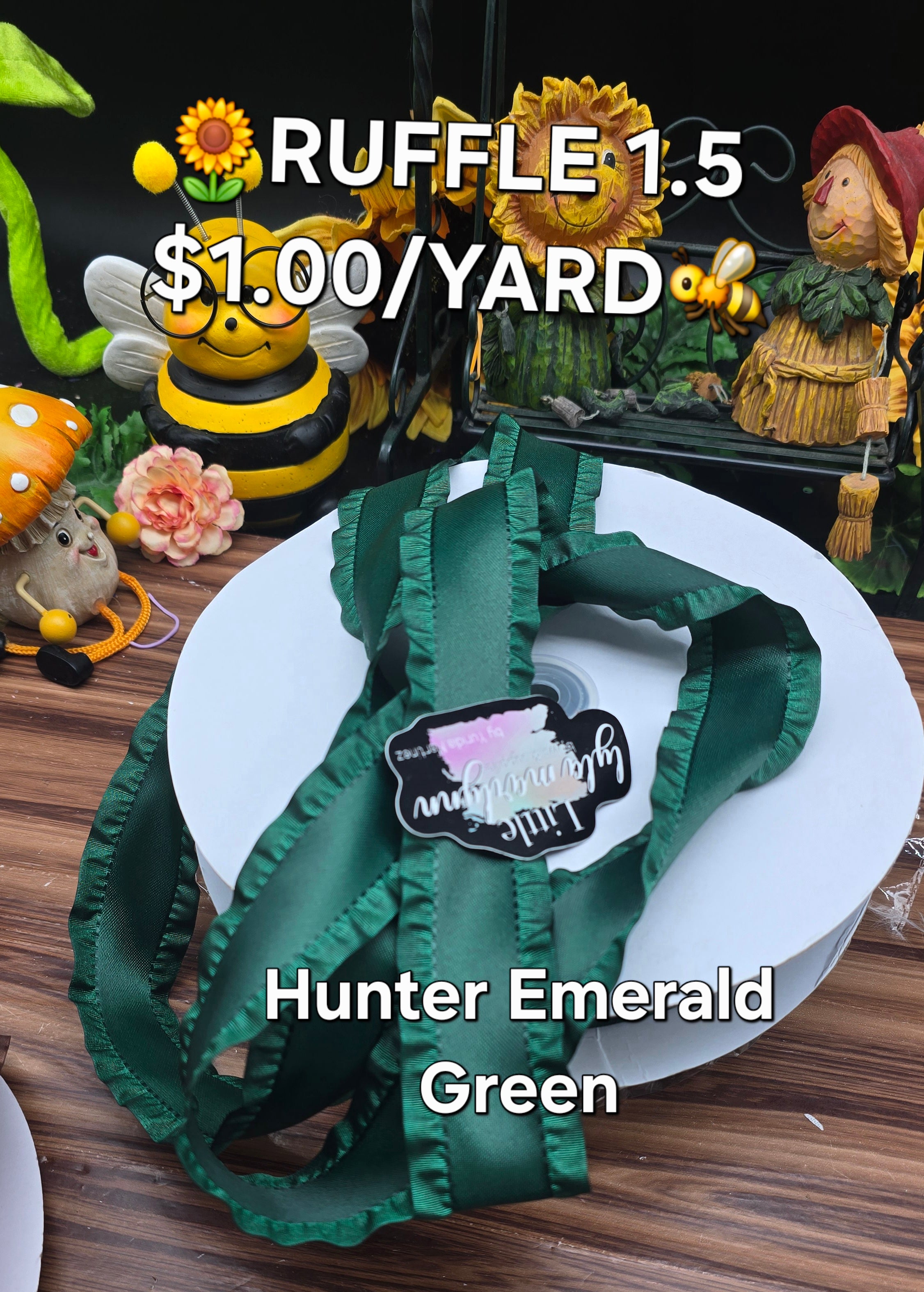 1.5" Ruffle hunter emerald