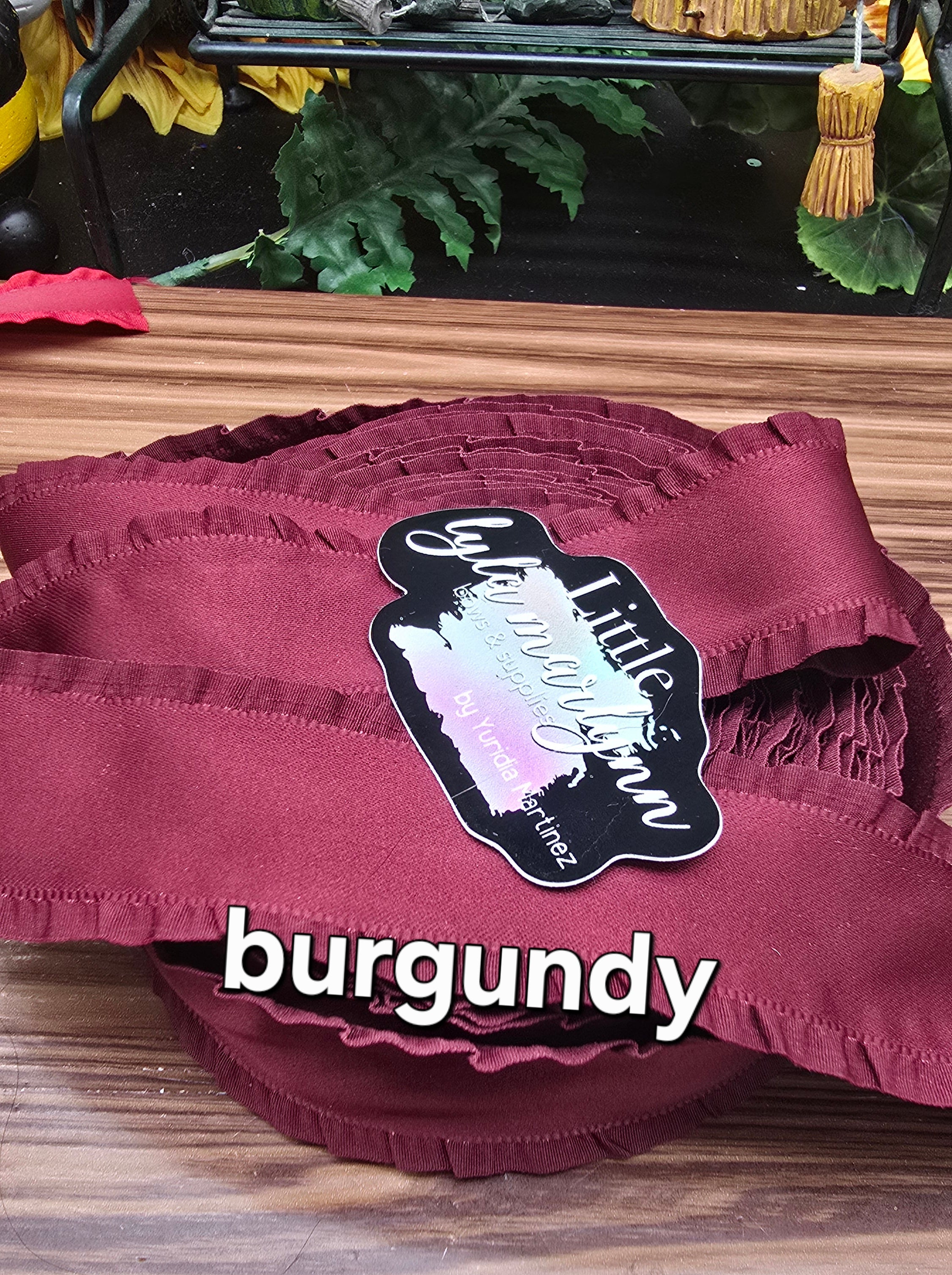 1.5" Ruffle burgundy